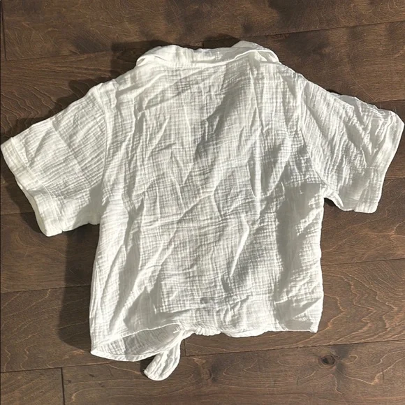 White Button Down Shirt with Relaxed Fit - Picture 6 of 8